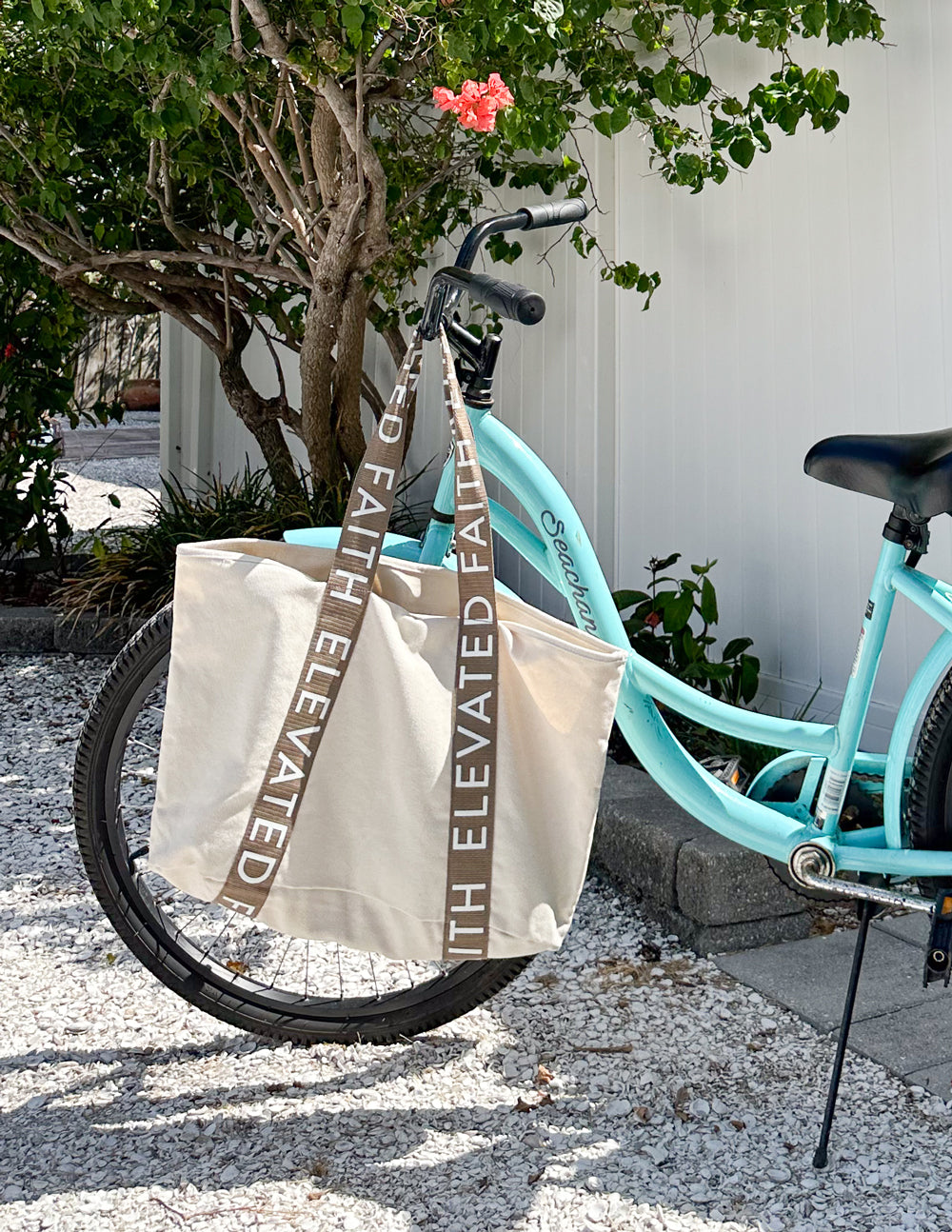 Faith Elevated - The Large Everyday Tote